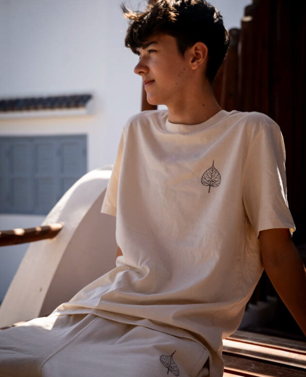 Morning wearing Freybuiter Leaf T-shirt